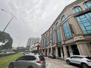 武吉英达三层楼商业店铺 Taman Bukit Indah 3 storey Shop Office