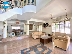 新山Taman Rinting双层独立式洋房 Double Storey Bungalow Taman Rinting Johor Bahru