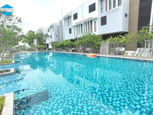 East Ledang双层联排高级住宅 2 Storey Duplex Townhouse